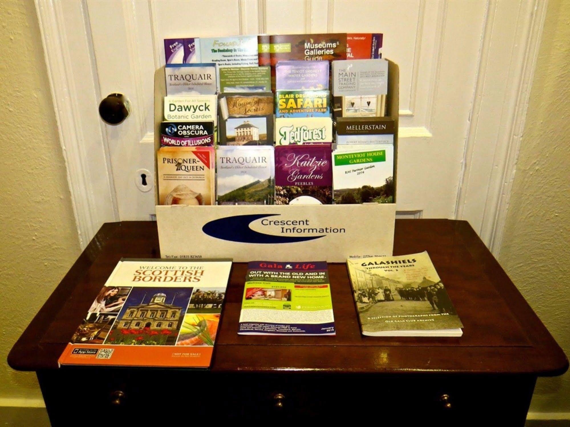 Watson Lodge Guest House Galashiels Bagian luar foto